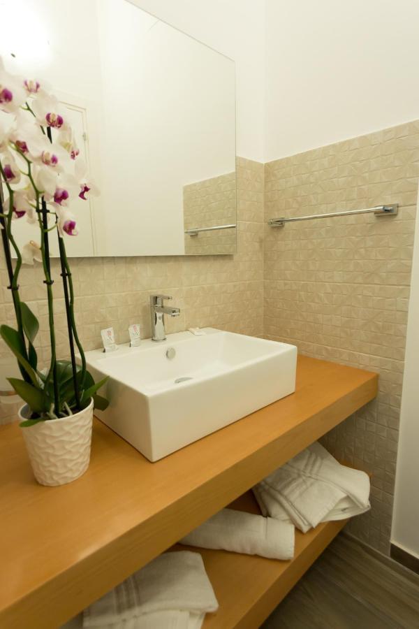 Oasi Guzzetta Hotel&Case Vacanze มาร์ซาลา ภายนอก รูปภาพ